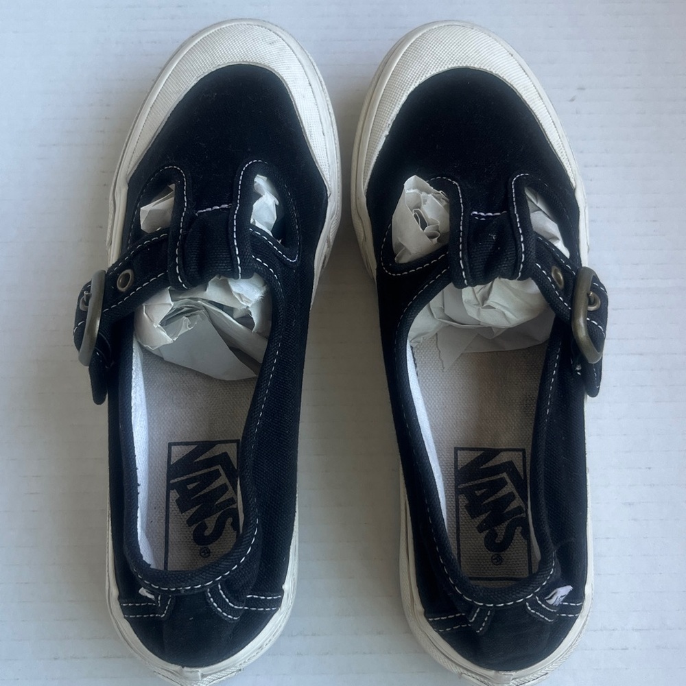 Vans Black Canvas Mary Jane Platform Sneakers with White Sole - Picture 3 of 10